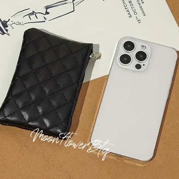 Black Diamond Quilted Card Cash Pouch - Picture 5 of 6